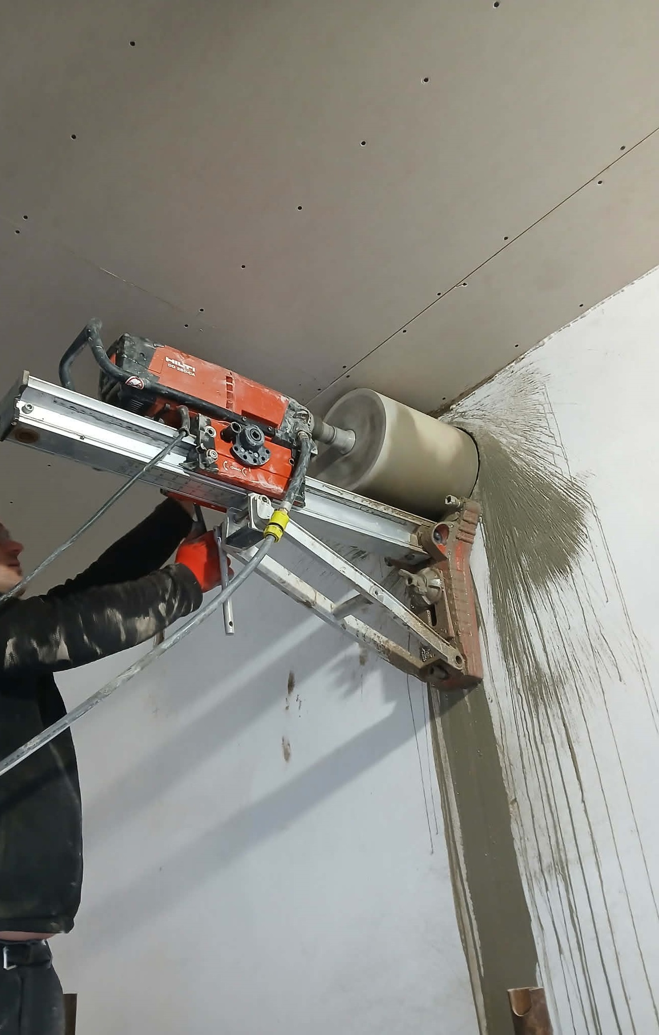 Wiercenie diamentowe Wrocław - rekuperacja Ø 270mm w ścianie z kamienia 70 cm - Wiert-Bud